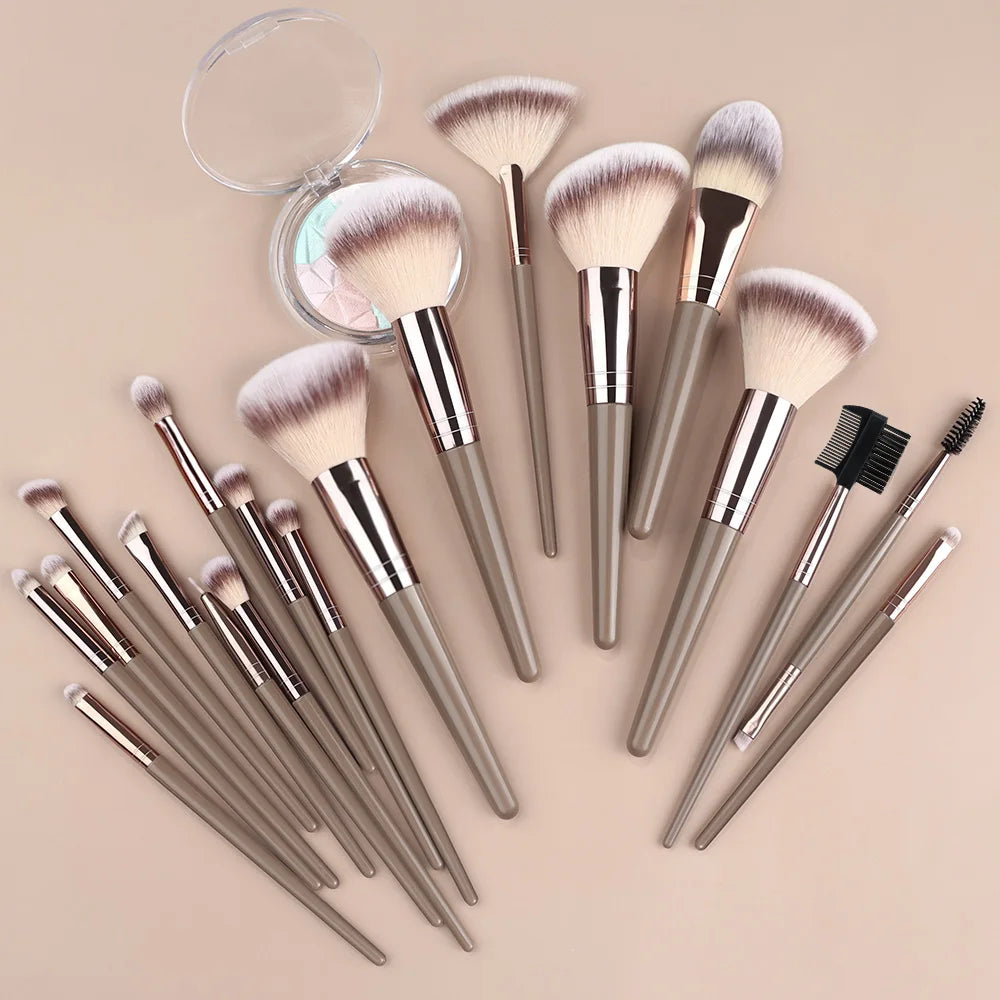 Glamorous Glow Makeup Brush Set