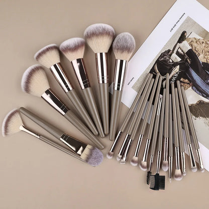 Glamorous Glow Makeup Brush Set